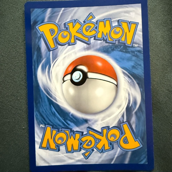 Rockruff Pokémon Card - Picture 2 of 2